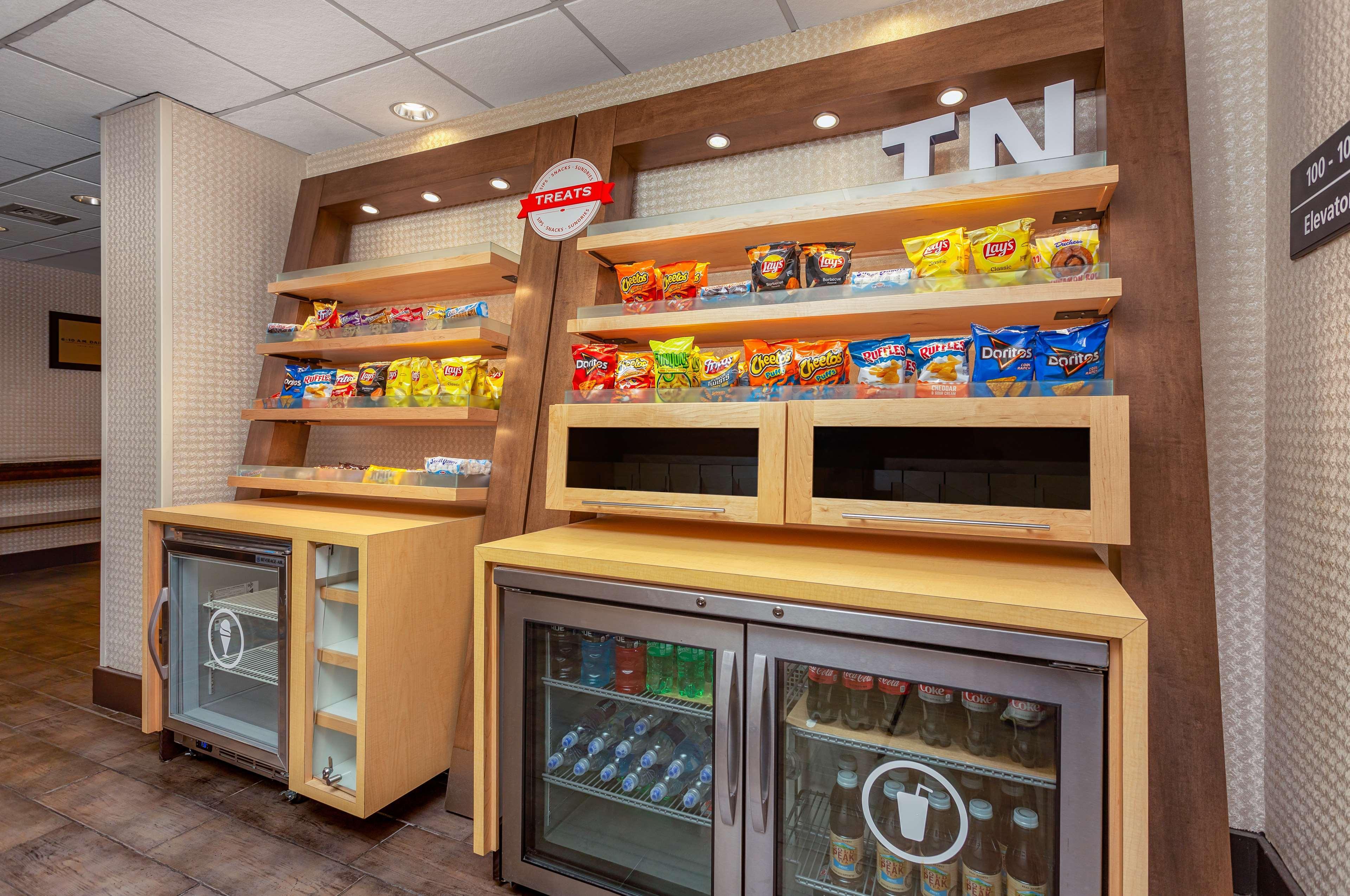 Hampton Inn Bristol Extérieur photo