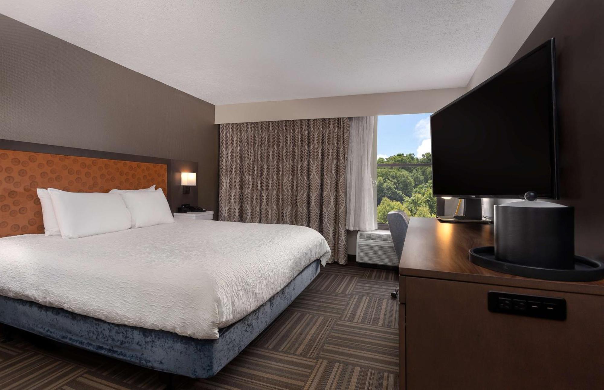 Hampton Inn Bristol Extérieur photo