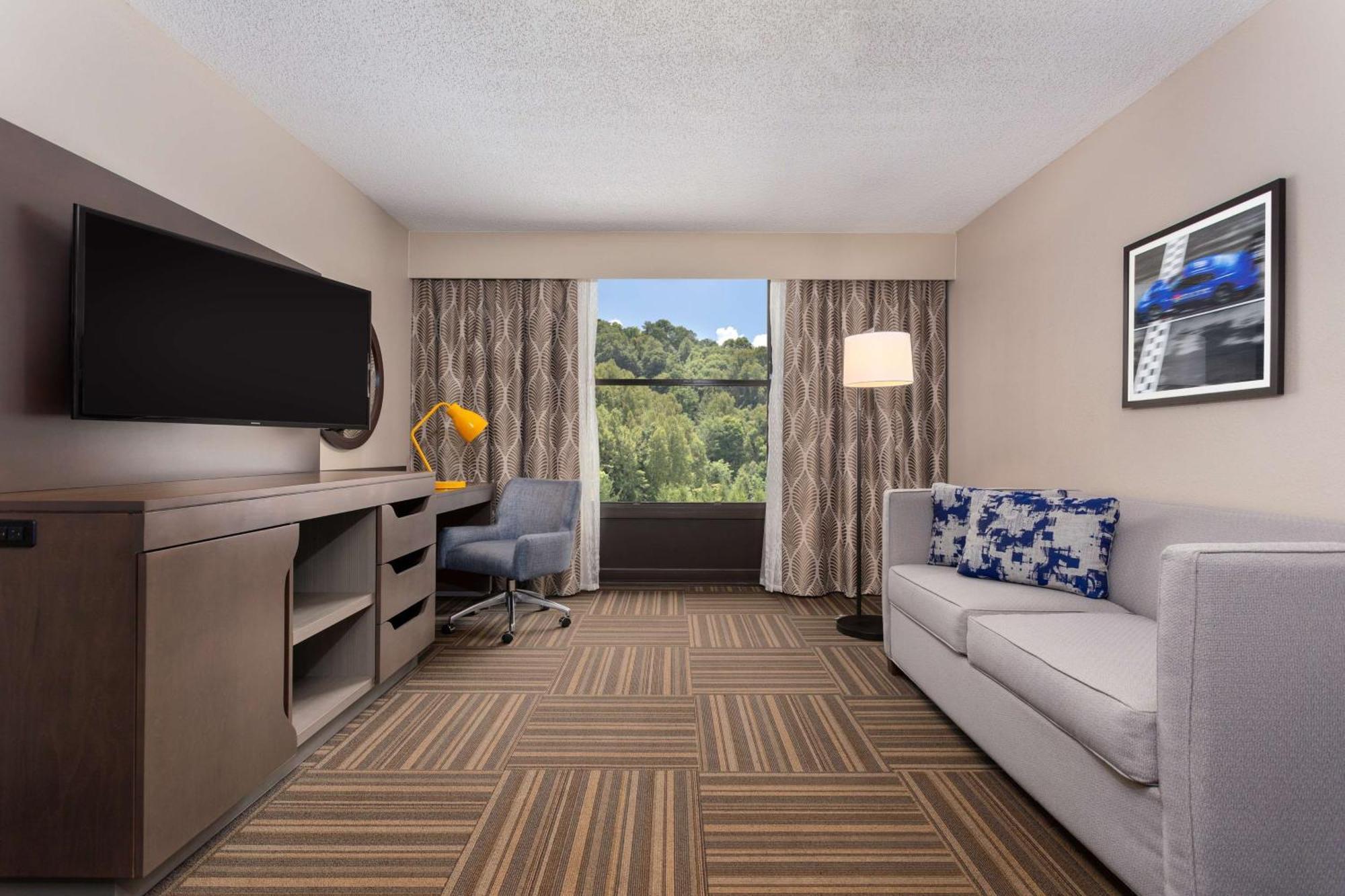 Hampton Inn Bristol Extérieur photo