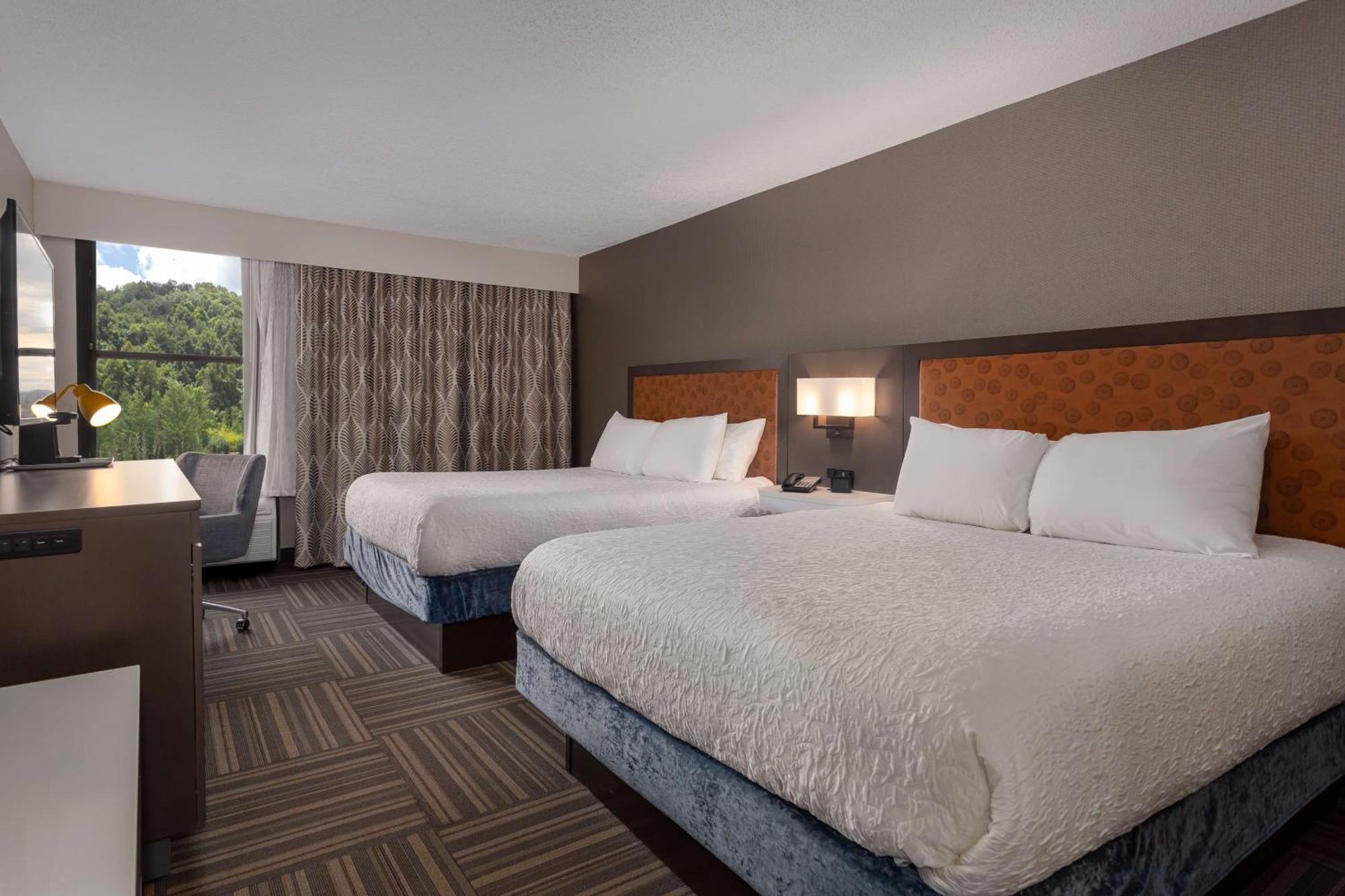 Hampton Inn Bristol Extérieur photo