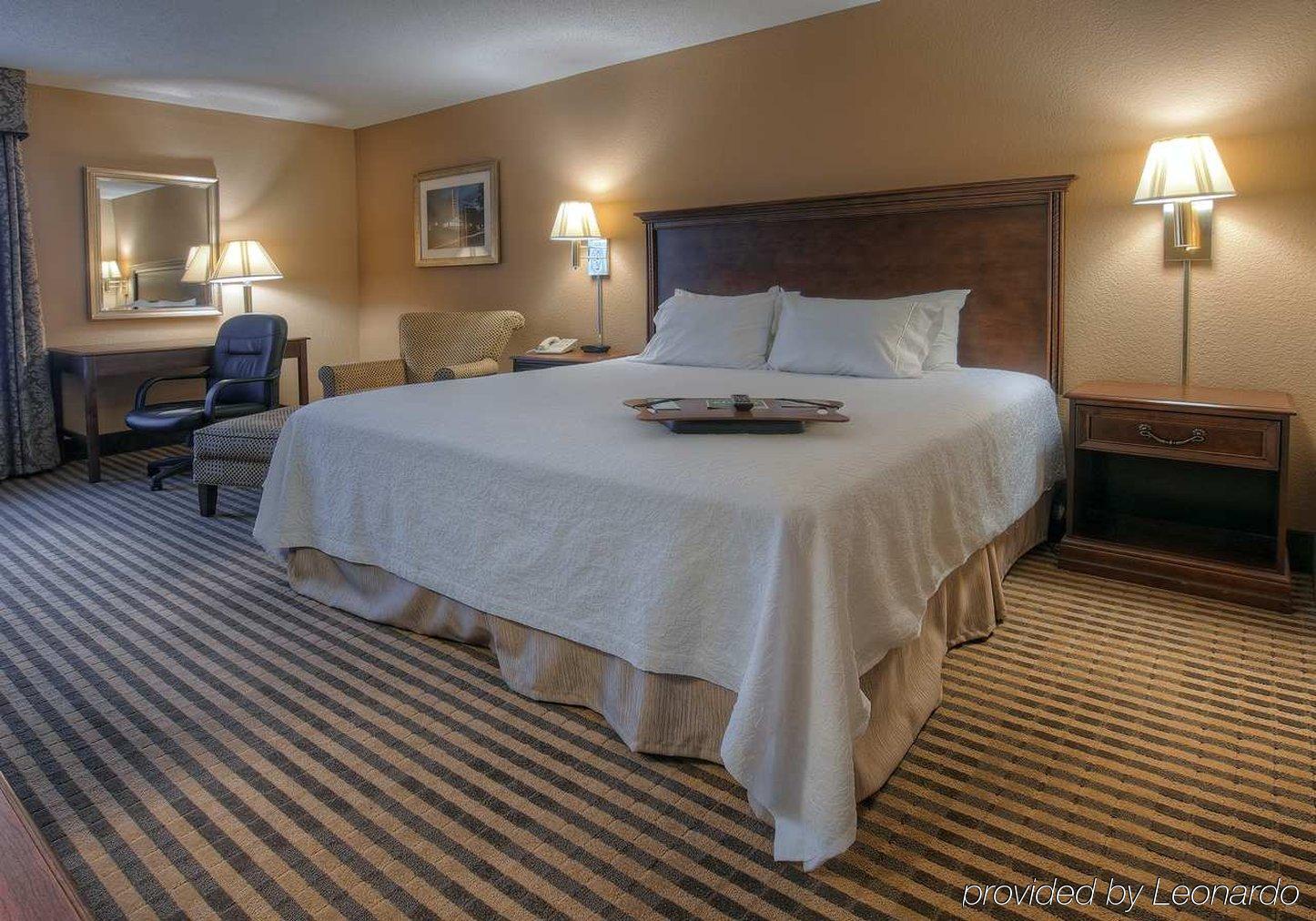 Hampton Inn Bristol Extérieur photo